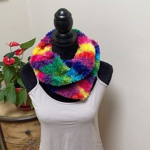 Claire’s rainbow infinity scarf